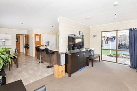 Photo of property in 6 U'ren Place, Riverdale, Gisborne, 4010