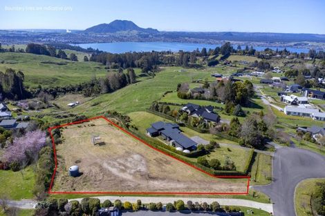 Photo of property in 41 Lomond Grove, Acacia Bay, Taupo, 3385