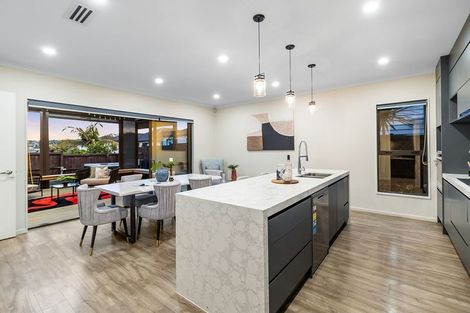 Photo of property in 265 Flat Bush School Road, Flat Bush, Auckland, 2019