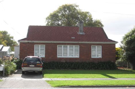 Photo of property in 71 Waddington Drive, Naenae, Lower Hutt, 5011