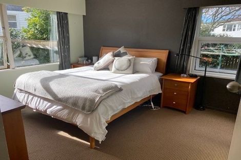 Photo of property in 70 Oriel Avenue, Tawa, Wellington, 5028