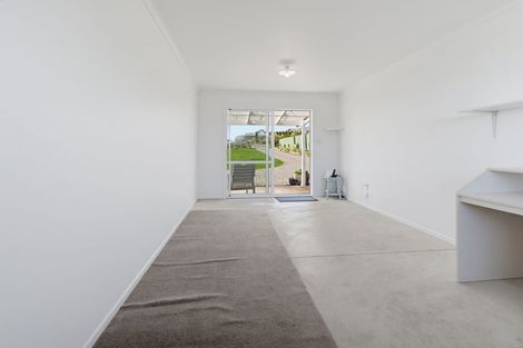 Photo of property in 250 Porangahau Road, Waipukurau, 4282