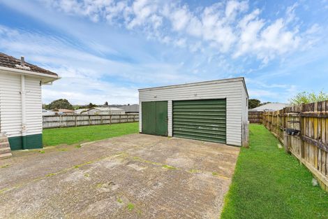 Photo of property in 13 Buckland Road, Tuakau, 2121