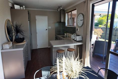 Photo of property in 50 Cascade Crescent, Westbrook, Palmerston North, 4412