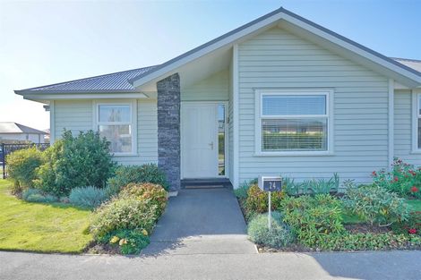 Photo of property in 37 Bradwell Crescent, Halswell, Christchurch, 8025