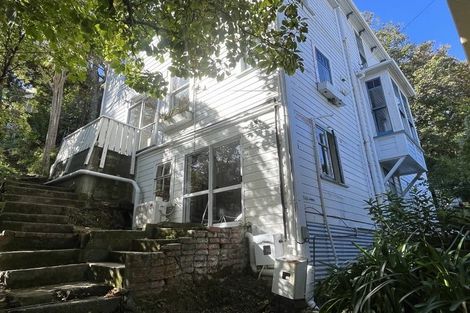 Photo of property in 74 Aro Street, Aro Valley, Wellington, 6021