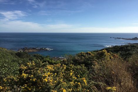 Photo of property in 27 View Road, Houghton Bay, Wellington, 6023