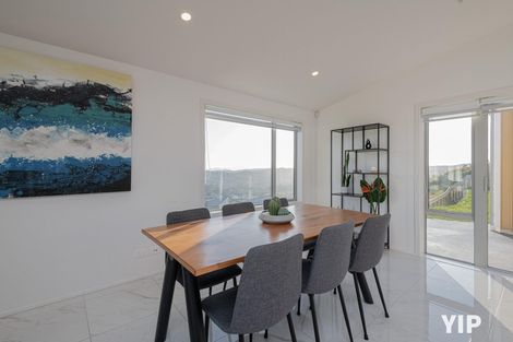 Photo of property in 93 Cedarwood Street, Woodridge, Wellington, 6037