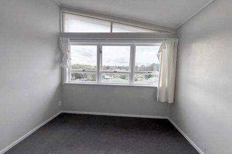 Photo of property in 16 Helena Street, Massey, Auckland, 0614