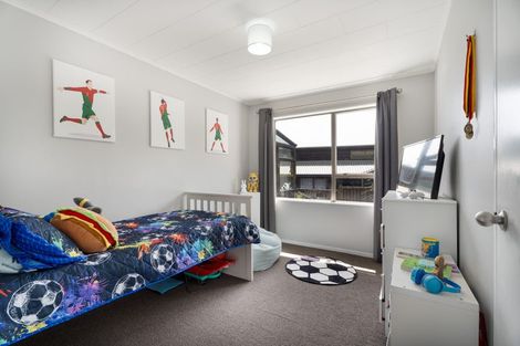 Photo of property in 78 Kairimu Street, Stokes Valley, Lower Hutt, 5019