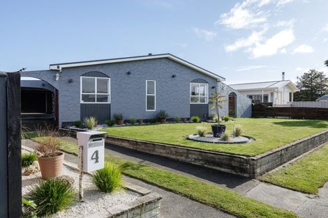 Photo of property in 4 Robinson Crescent, Tamatea, Napier, 4112