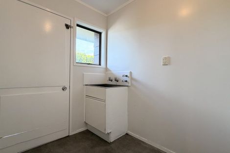 Photo of property in 33 Hutchinsons Road, Bucklands Beach, Auckland, 2014