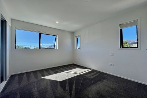 Photo of property in 2/59 Neil Avenue, Te Atatu Peninsula, Auckland, 0610