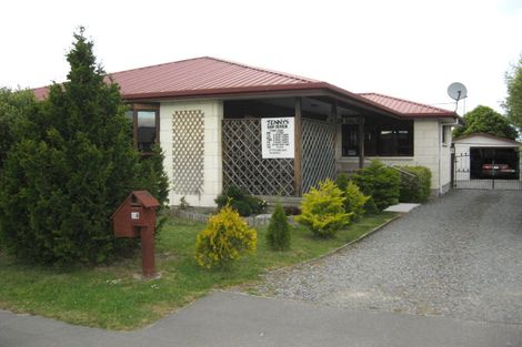 Photo of property in 24 Amberley Beach Road, Amberley, 7410