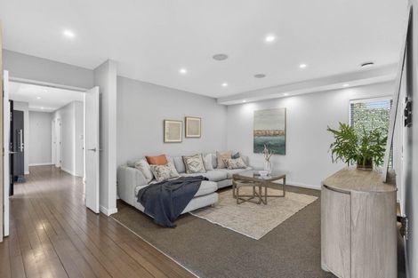 Photo of property in 17 Mayfair Crescent, Mairangi Bay, Auckland, 0630