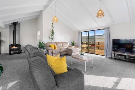 Photo of property in 35 Tennyson Drive, Owhata, Rotorua, 3010