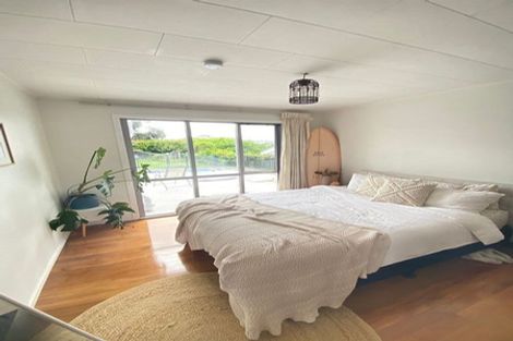 Photo of property in 9 Cockayne Crescent, Sunnynook, Auckland, 0620