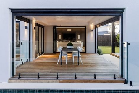 Photo of property in 112 Arran Point Parade, Orewa, 0931