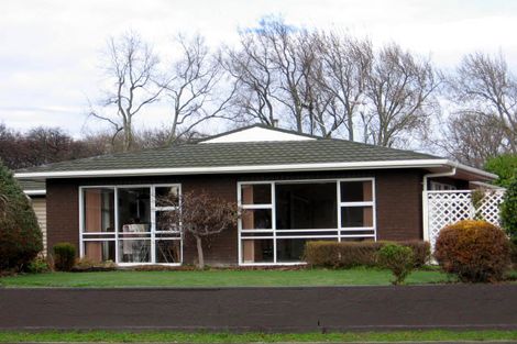 Photo of property in 17 Aintree Crescent, Awapuni, Palmerston North, 4412