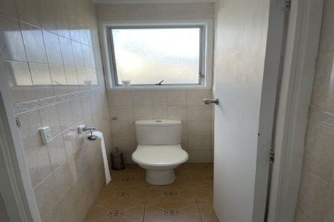 Photo of property in 27 Yearsley Place, Manurewa, Auckland, 2102