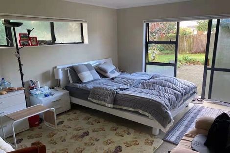 Photo of property in 17 Frank Nobilo Drive, Golflands, Auckland, 2013