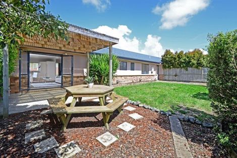 Photo of property in 3 Tir Conaill Avenue, Flat Bush, Auckland, 2019