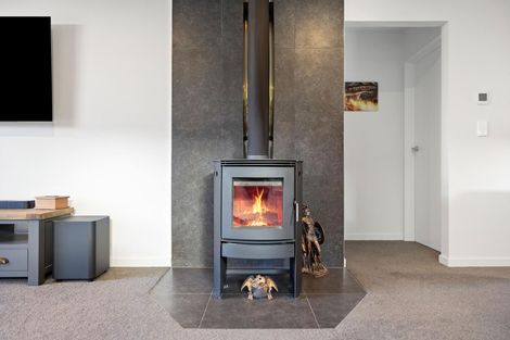 Photo of property in 5 Dunn Street, Lake Hawea, 9382