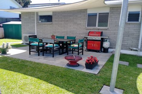 Photo of property in 2/27 Roys Road, Parkvale, Tauranga, 3112