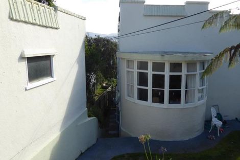 Photo of property in 10 Cavendish Square, Strathmore Park, Wellington, 6022
