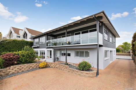 Photo of property in 47 Pah Road, Cockle Bay, Auckland, 2014