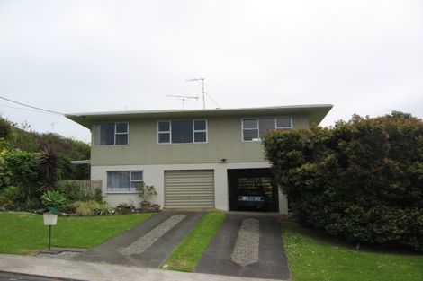 Photo of property in 12 Ladies Mile, Manly, Whangaparaoa, 0930