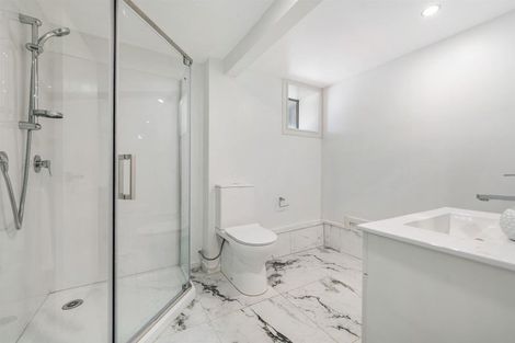 Photo of property in 82b Vodanovich Road, Te Atatu South, Auckland, 0610