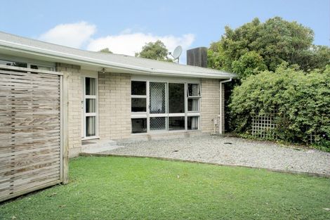 Photo of property in 27 Meadowbrook Drive, Cloverlea, Palmerston North, 4412