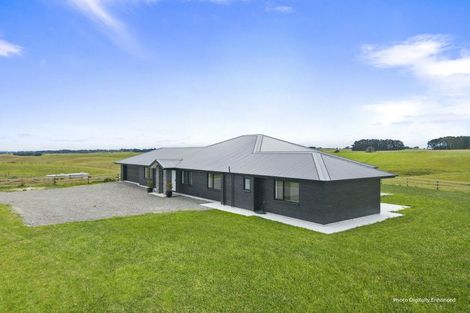 Photo of property in 539 Cemetery Road, Sanson, Palmerston North, 4479