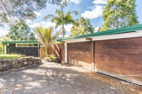 Photo of property in 94 Otitori Bay Road, Titirangi, Auckland, 0604