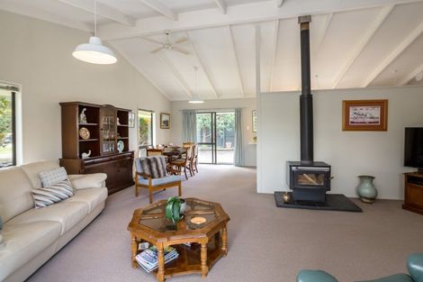 Photo of property in 27 Lincoln Road, Carterton, 5713