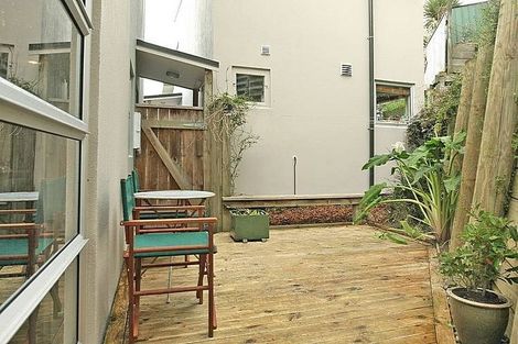 Photo of property in 12/138 Queens Drive, Lyall Bay, Wellington, 6022