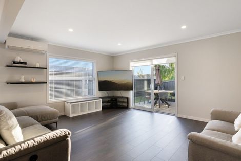 Photo of property in 5 Furl Close, Pyes Pa, Tauranga, 3112