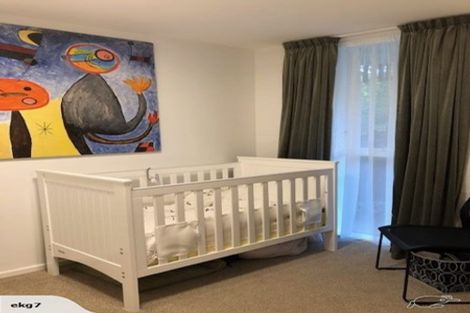 Photo of property in 141 Churton Drive, Churton Park, Wellington, 6037