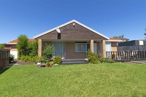 Photo of property in 12 Martin Jugum Lane, Ranui, Auckland, 0612