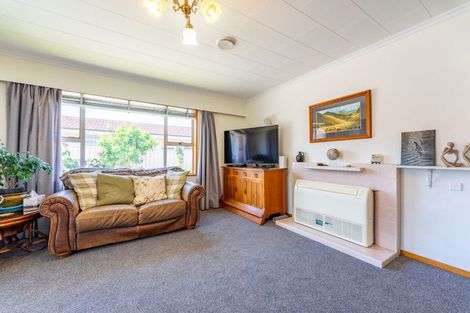 Photo of property in 12 Churchill Place, Waimate, 7924