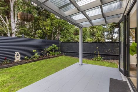 Photo of property in 3/8 Golf Road, New Lynn, Auckland, 0600