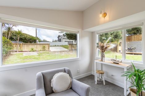 Photo of property in 3b Kowhai Street, Otaki Beach, Otaki, 5512