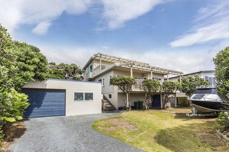 Photo of property in 43 Tireti Road, Titahi Bay, Porirua, 5022