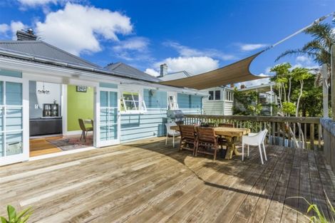 Photo of property in 104 Calliope Road, Stanley Point, Auckland, 0624