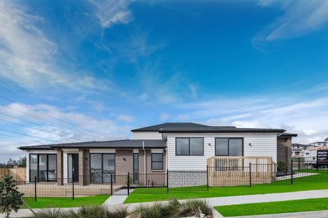 Photo of property in 76 Tir Conaill Avenue, Flat Bush, Auckland, 2019