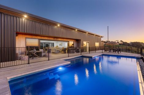 Photo of property in 574 Mokau Road, Mimi, Urenui, 4377