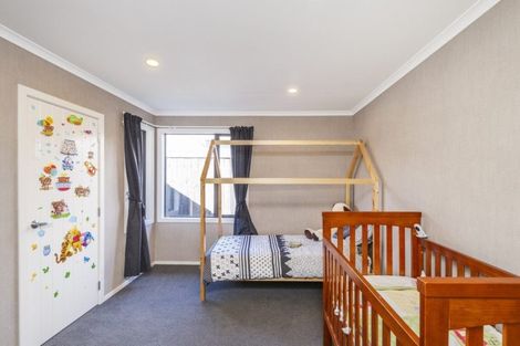 Photo of property in 5 Angelina Way, Kelvin Grove, Palmerston North, 4414