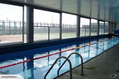 Photo of property in Scene One Apartments, 403/2 Beach Road, Auckland Central, Auckland, 1010