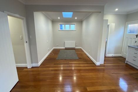 Photo of property in 3 Dee Street, Island Bay, Wellington, 6023